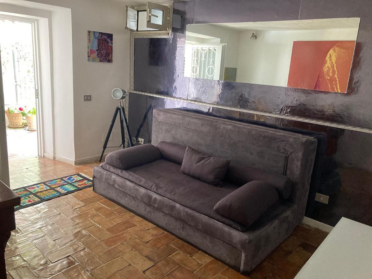 Residenza Le Rose Villa D'Arte Наполи Екстериор снимка